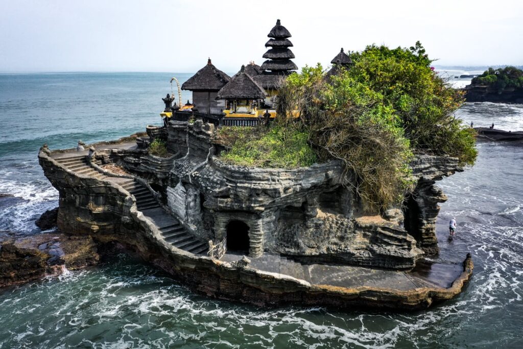 Tanah Lot Sunset,tanah lot temple,bali travel,bali travel guide,